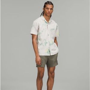 Lululemon Men’s Airing Easy Camp Collar Shirt Size L